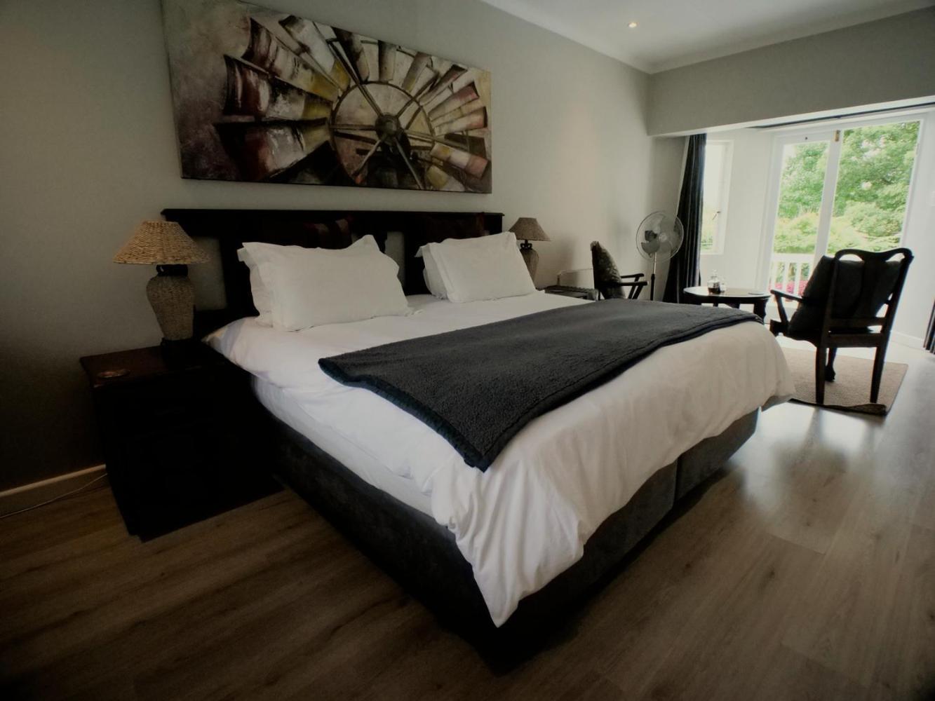Arbour1 Guesthouse George Esterno foto