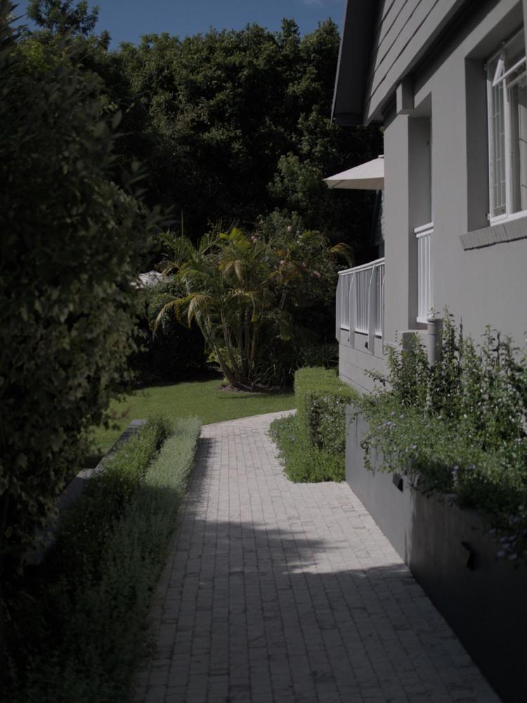 Arbour1 Guesthouse George Esterno foto