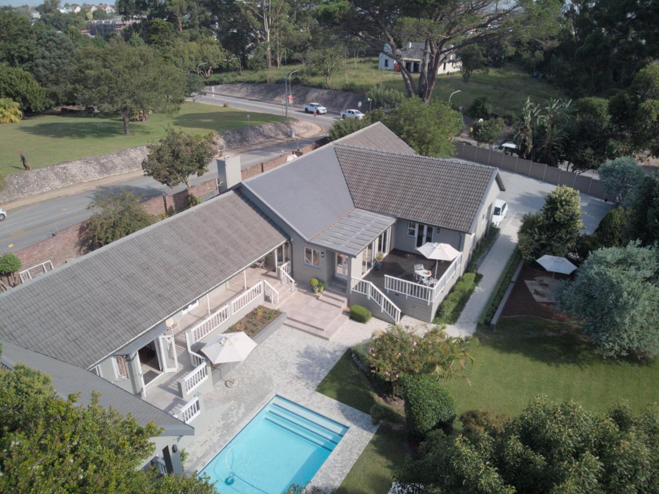 Arbour1 Guesthouse George Esterno foto