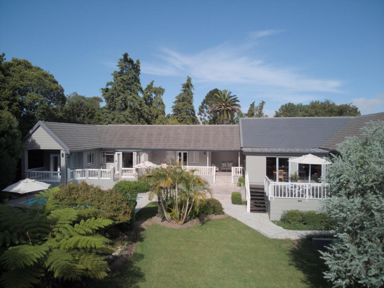 Arbour1 Guesthouse George Esterno foto