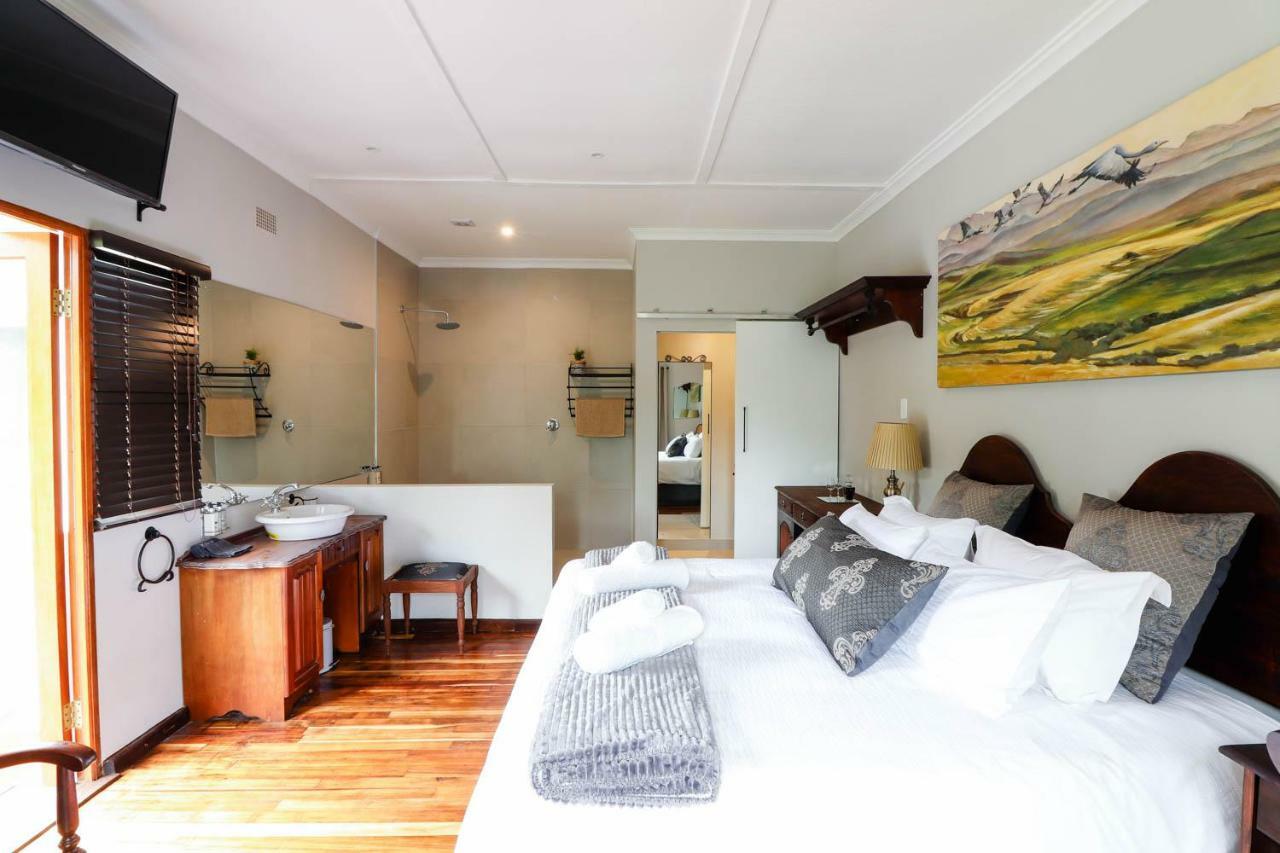Arbour1 Guesthouse George Esterno foto