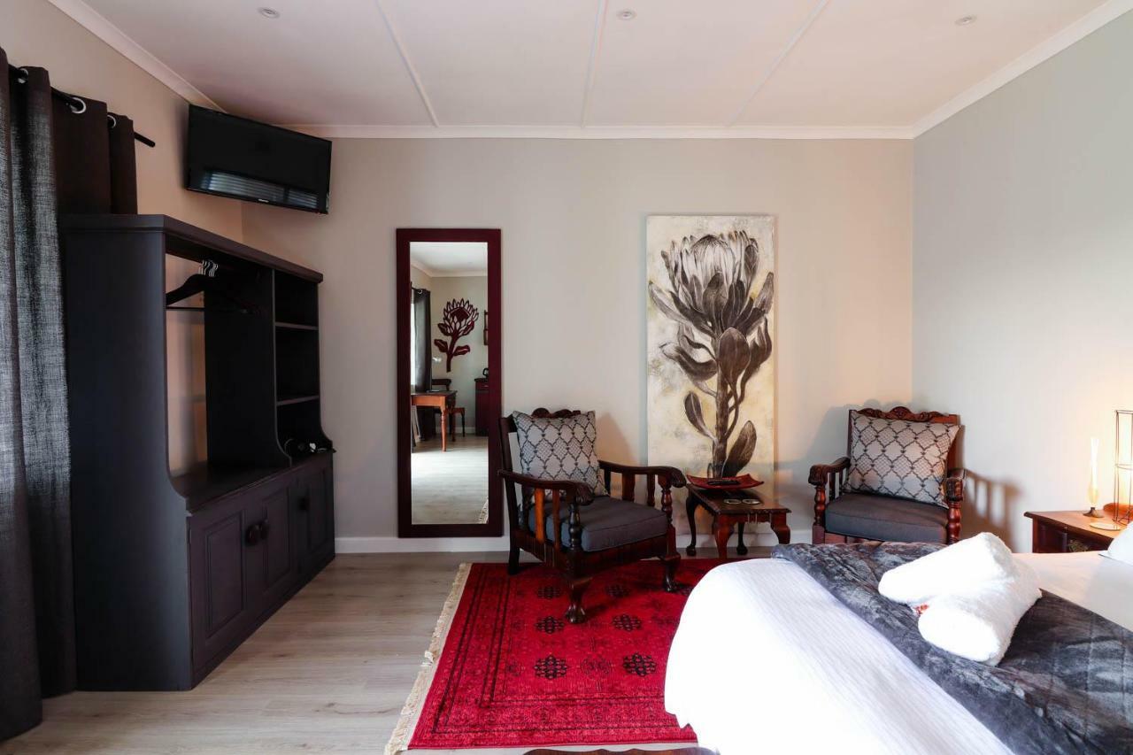 Arbour1 Guesthouse George Esterno foto