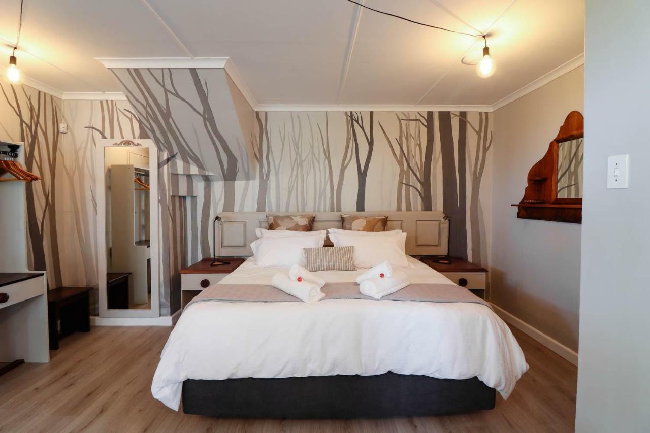 Arbour1 Guesthouse George Esterno foto