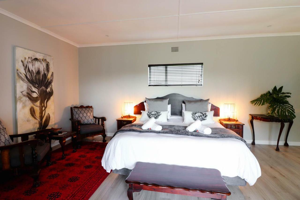 Arbour1 Guesthouse George Esterno foto