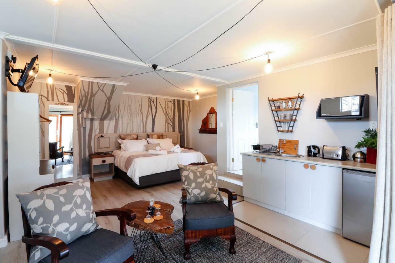 Arbour1 Guesthouse George Esterno foto